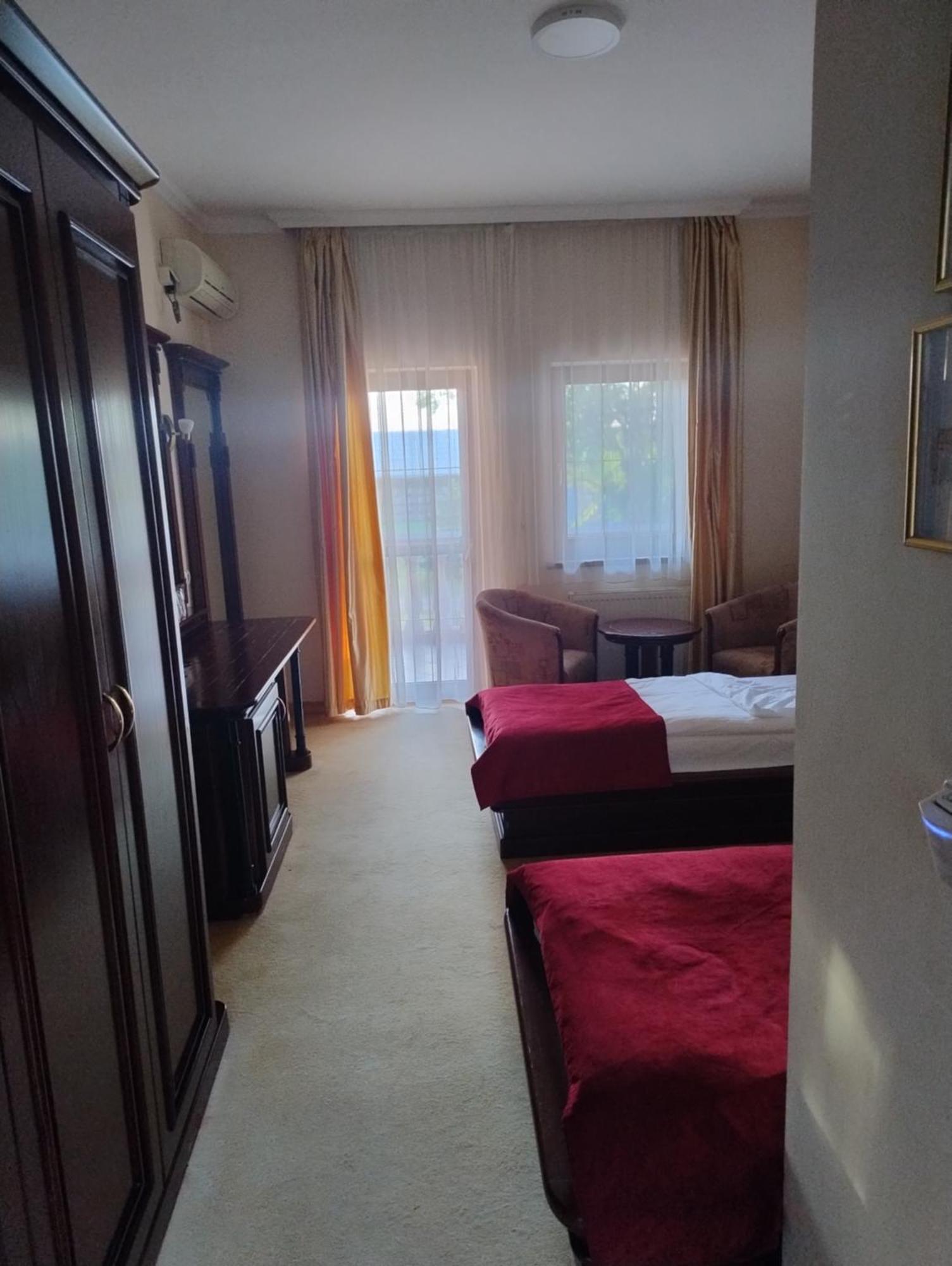 Hotel Villa Majur Subotica Dış mekan fotoğraf