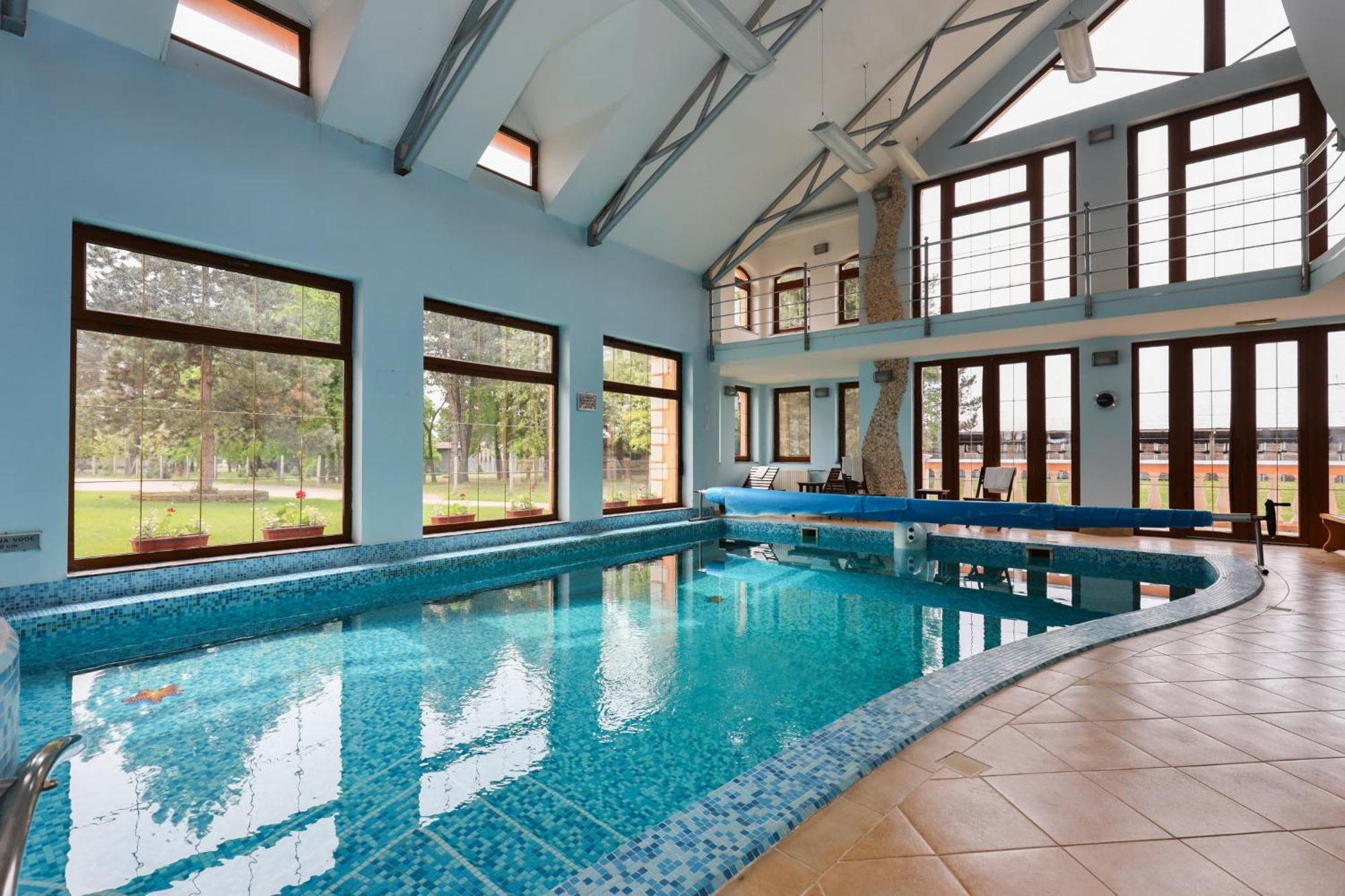 Hotel Villa Majur Subotica Dış mekan fotoğraf