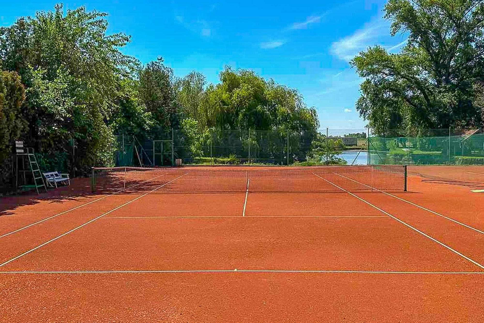 Hotel Villa Majur Subotica Dış mekan fotoğraf