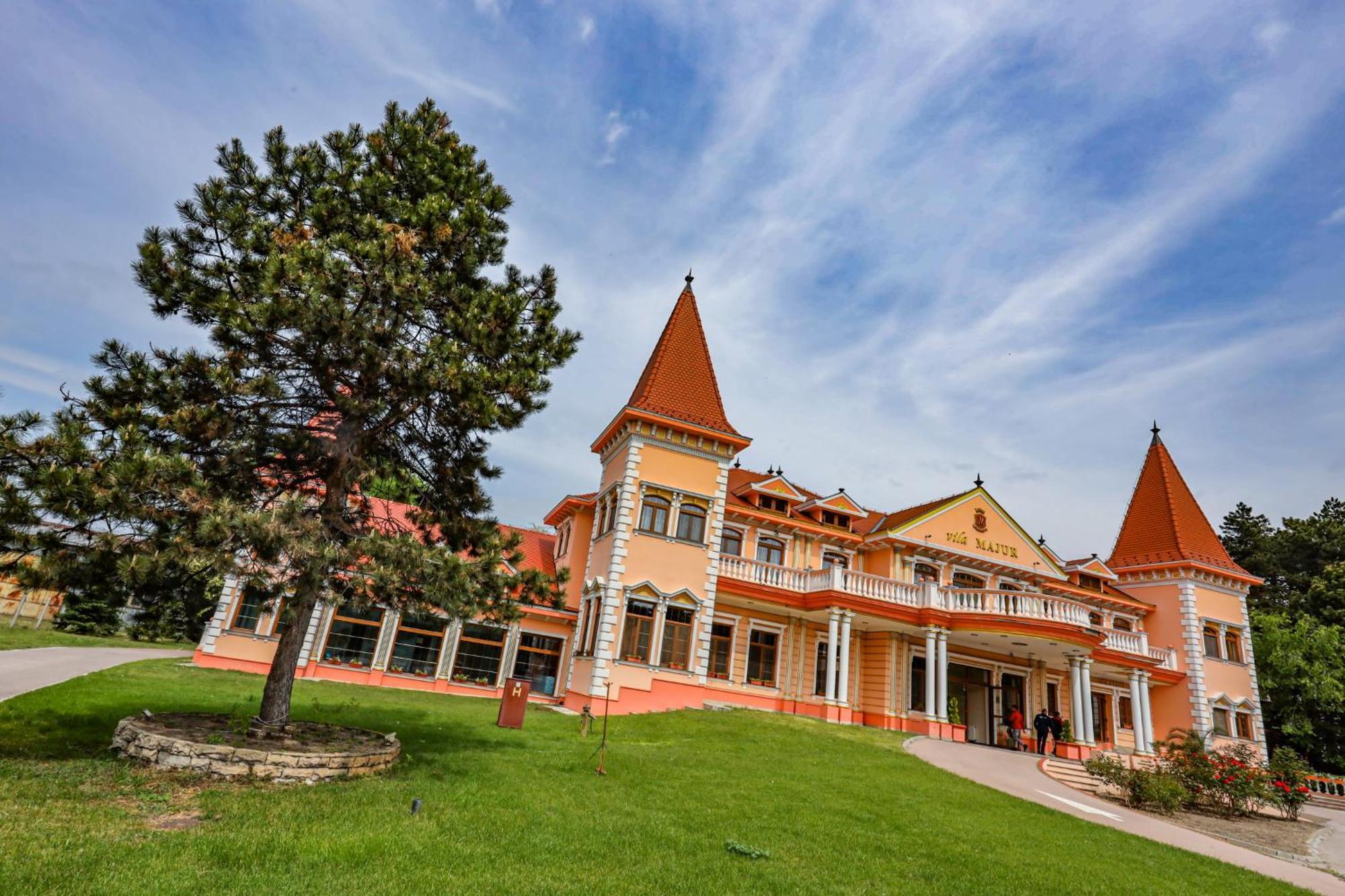 Hotel Villa Majur Subotica Dış mekan fotoğraf