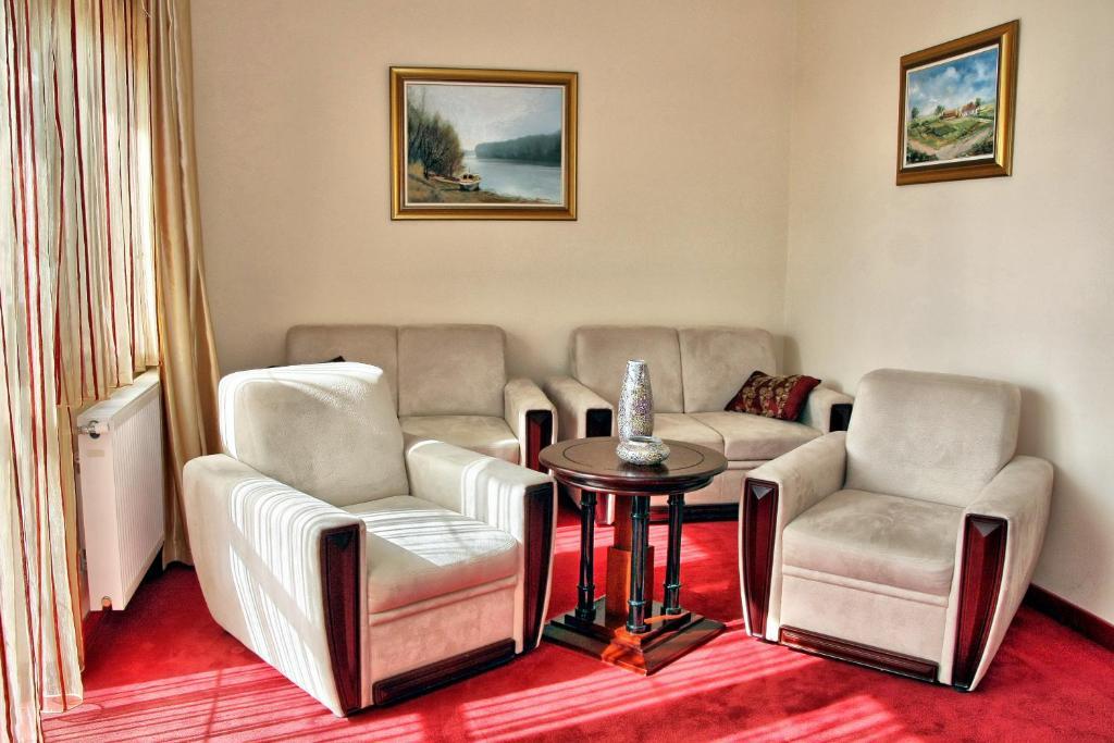 Hotel Villa Majur Subotica Dış mekan fotoğraf